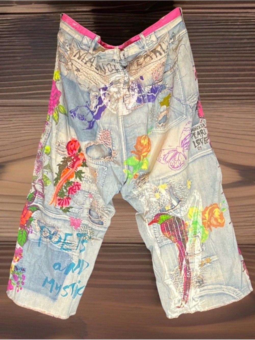 Magnolia Pearl Denim Jeans NWT Embroidered Painted Distressed Patchwork - Picture 6 of 16
